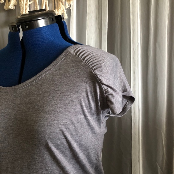 Open Back Short Sleeve - Like New! - Picture 4 of 6